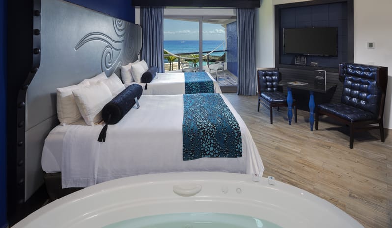 HEAVEN AT RIVIERA MAYA TWO BEDROOM ROCK SUITE OCEAN FRONT WITH PERSONAL ASSISTANT TWIN BED